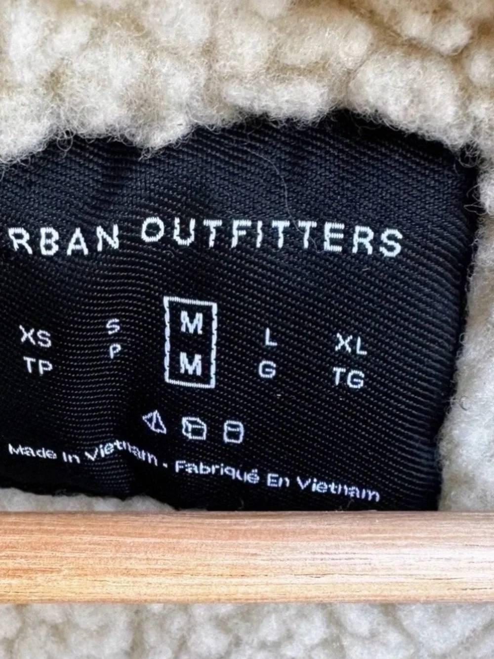 URBAN OUTFITTERS Sherpa Lined Coach Jacket Green Gray Nylon Shell Medium Coat